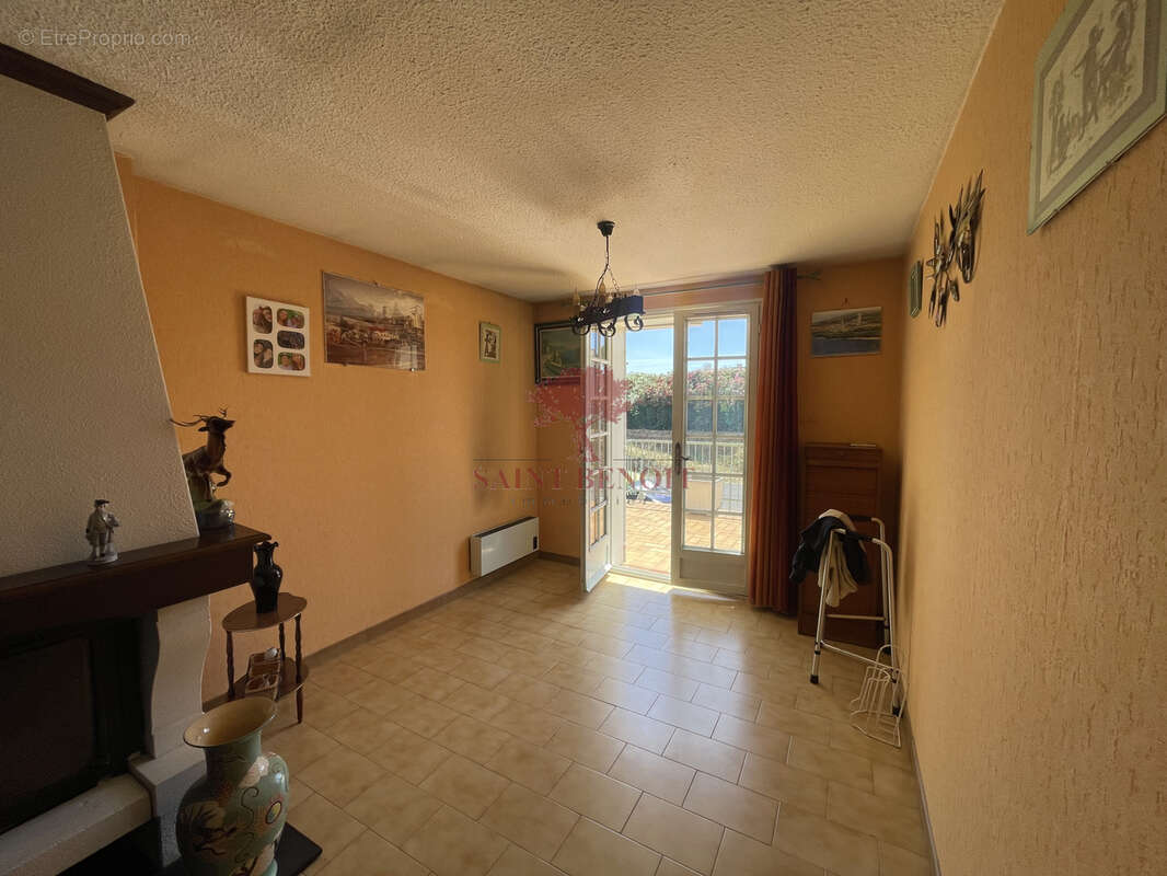 Villa de plain pieds de 121m2 de type t3 avec un bureau et un sous sol de 96m2 - photo 4