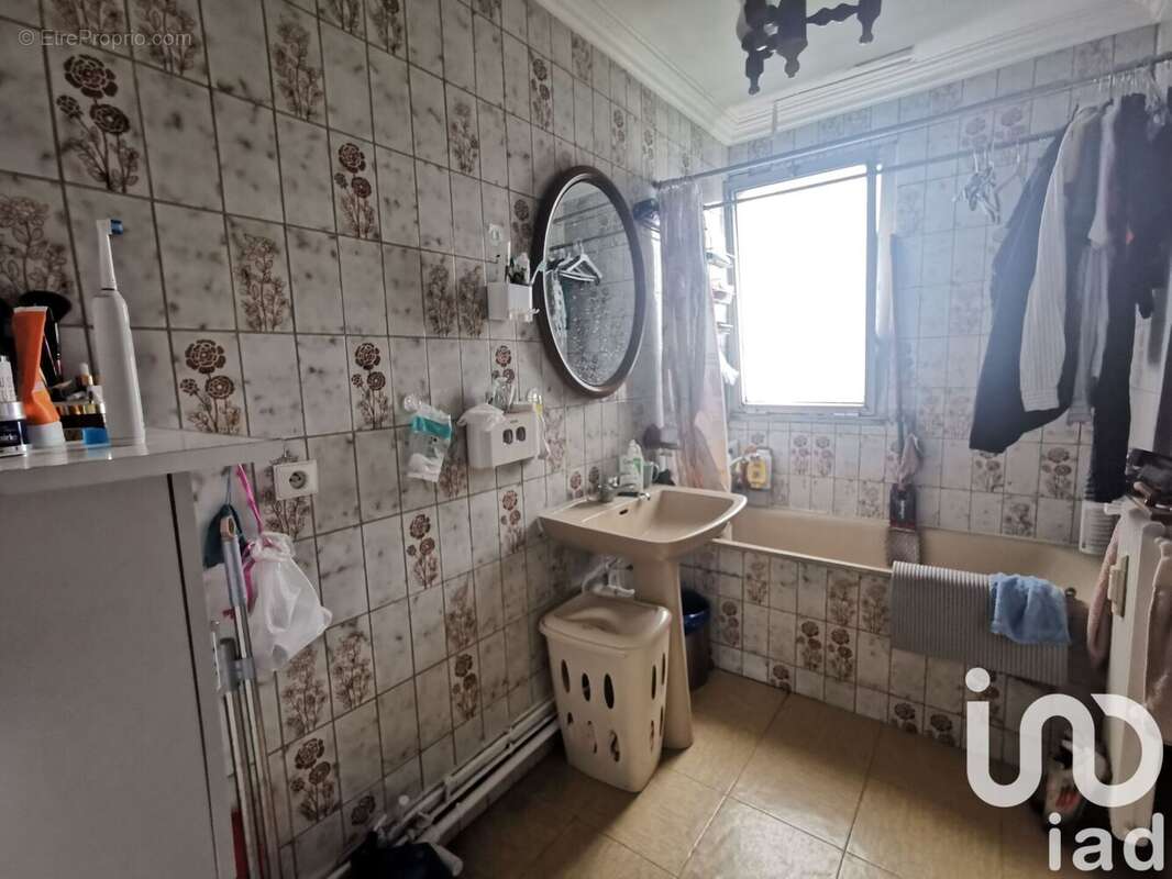 Photo 6 - Appartement à LA COURNEUVE