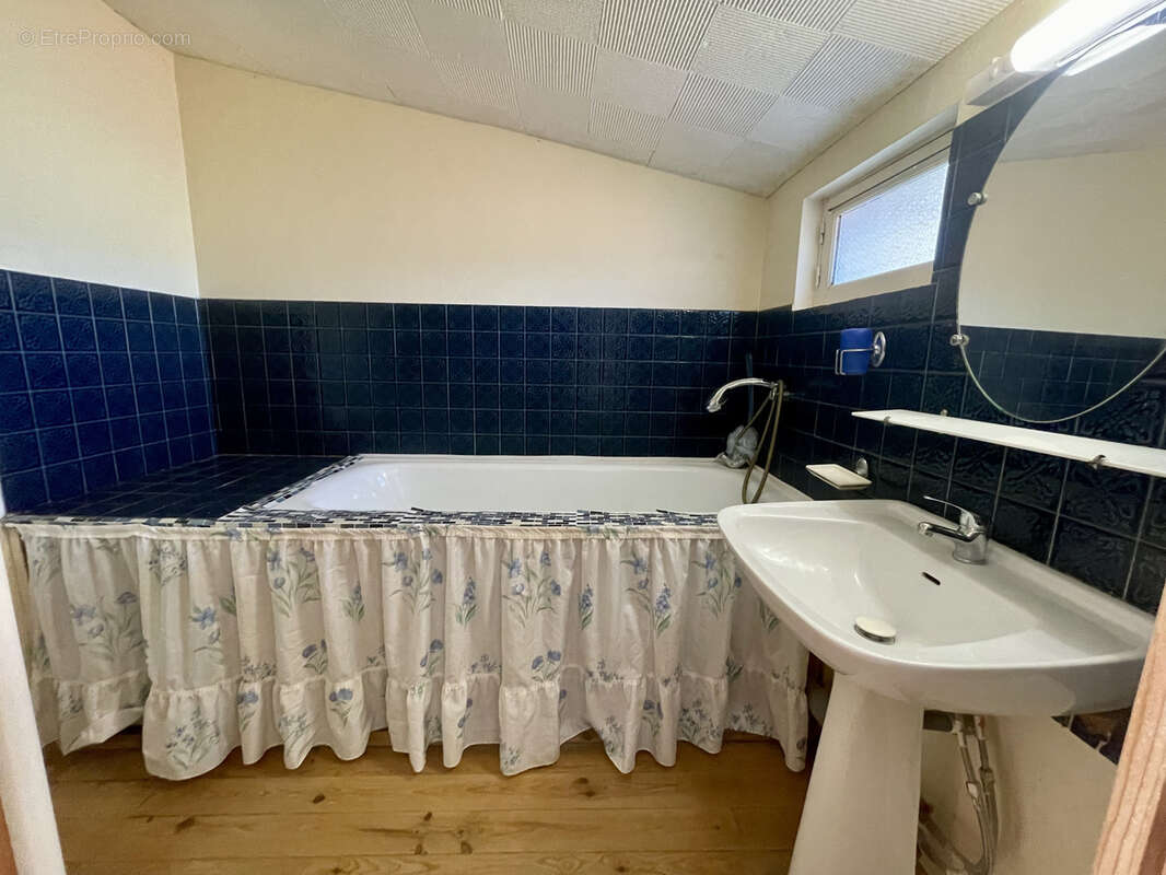 Maison à SAINT-SAVINIEN