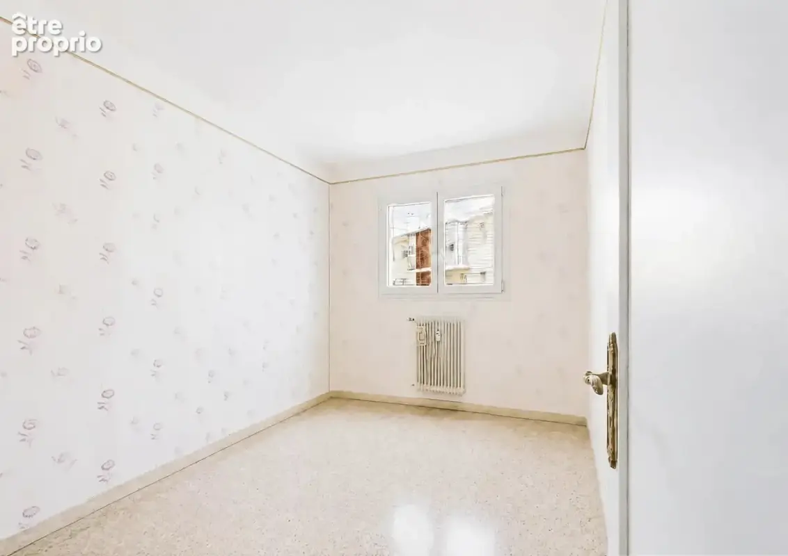 À VENDRE – Appartement T3 lumineux proche Juan-les-Pins - photo 3