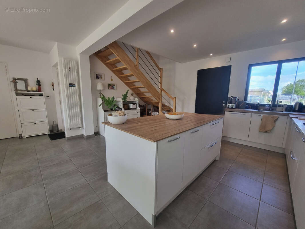 Maison à SAINT-ERBLON