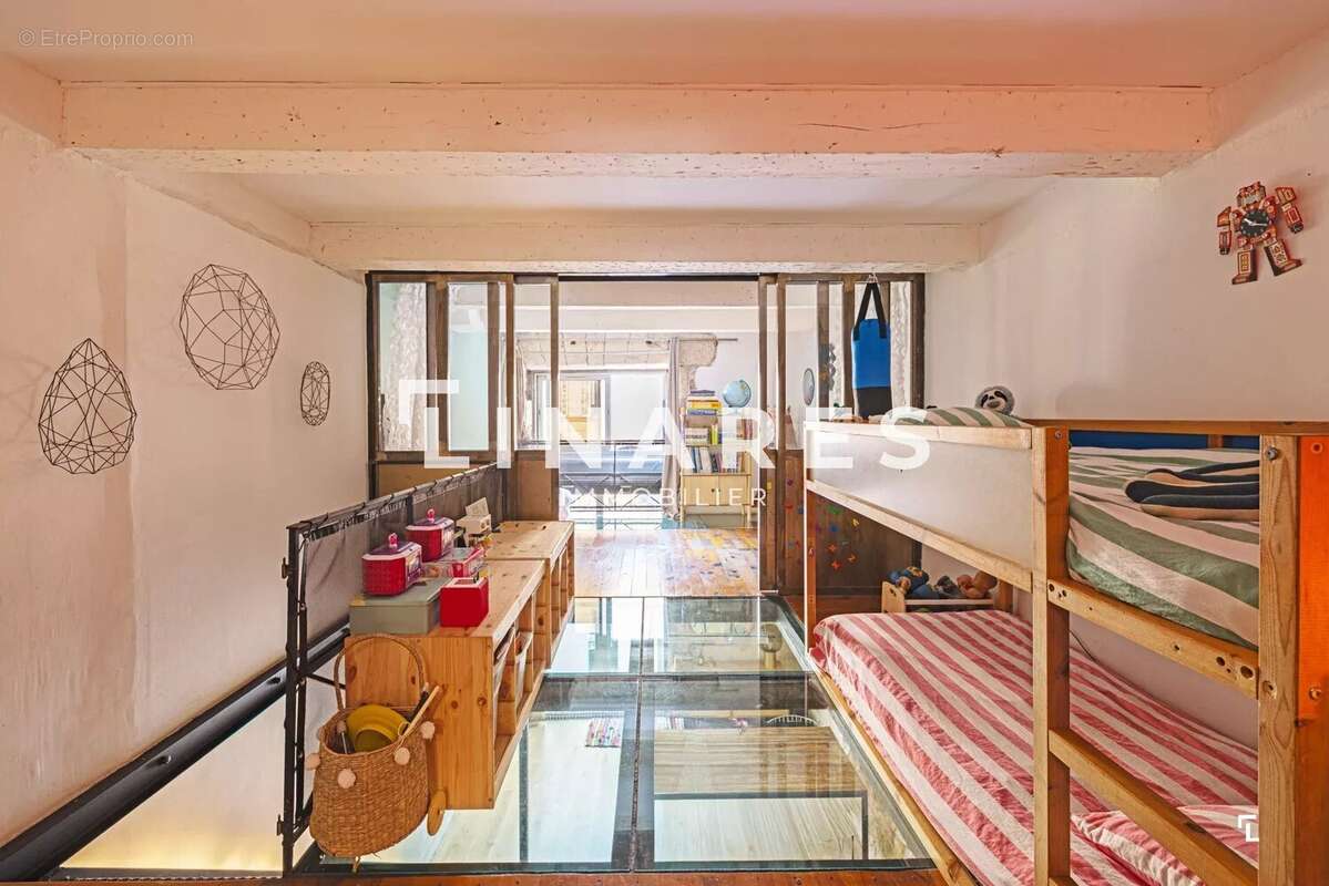 Appartement à MARSEILLE-6E