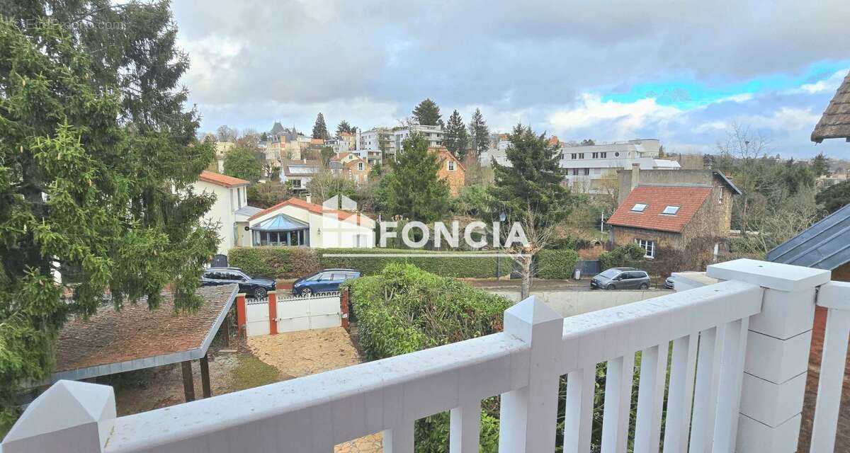 Maison à VAUCRESSON