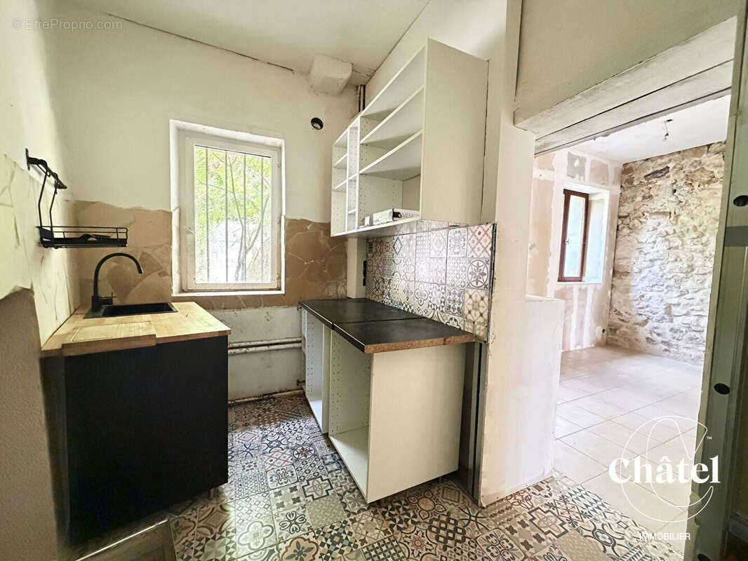 Proche Nanteuil le Haudouin - Maison 5 pièces - photo 5