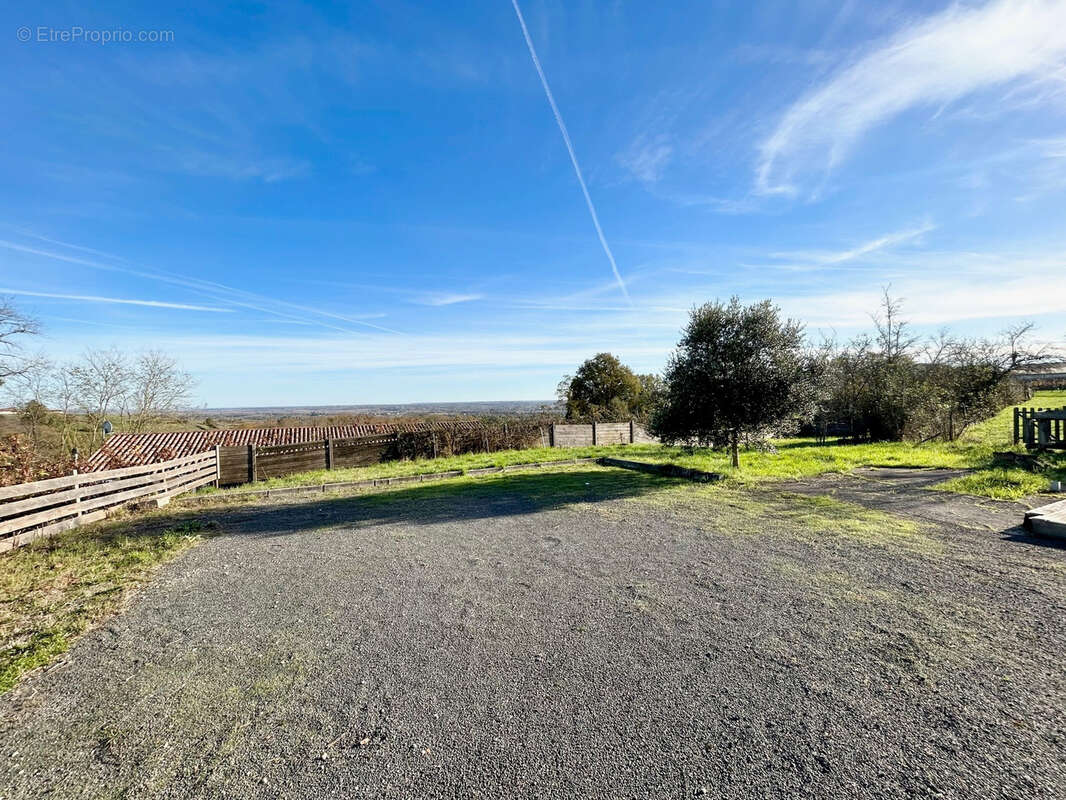 Maison à LE PIAN-SUR-GARONNE