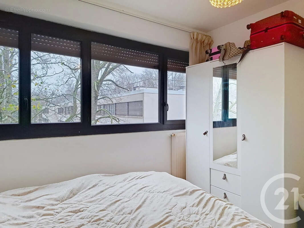 Appartement à VAUX-LE-PENIL