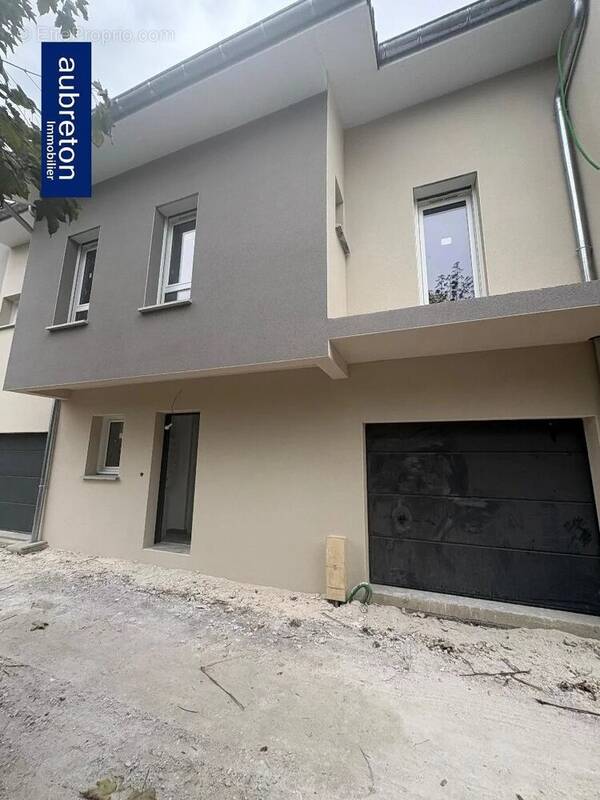 Maison à SAINT-ROMANS