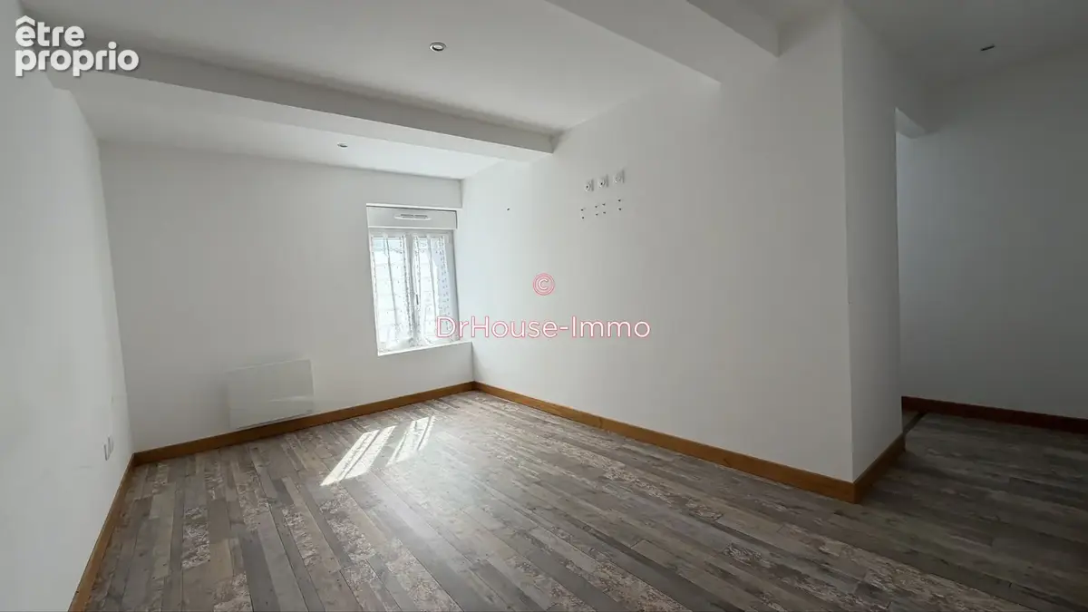Maison 7 pièces 212 m² à vendre à Raismes (59590) - photo 5