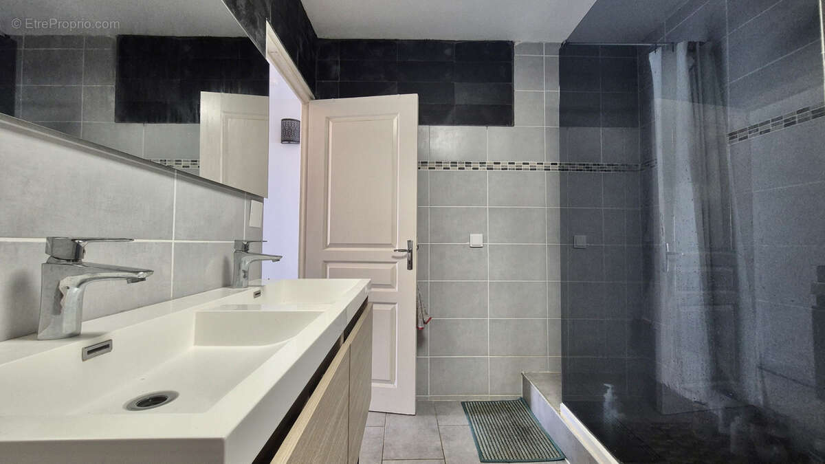 Appartement à LE PORT