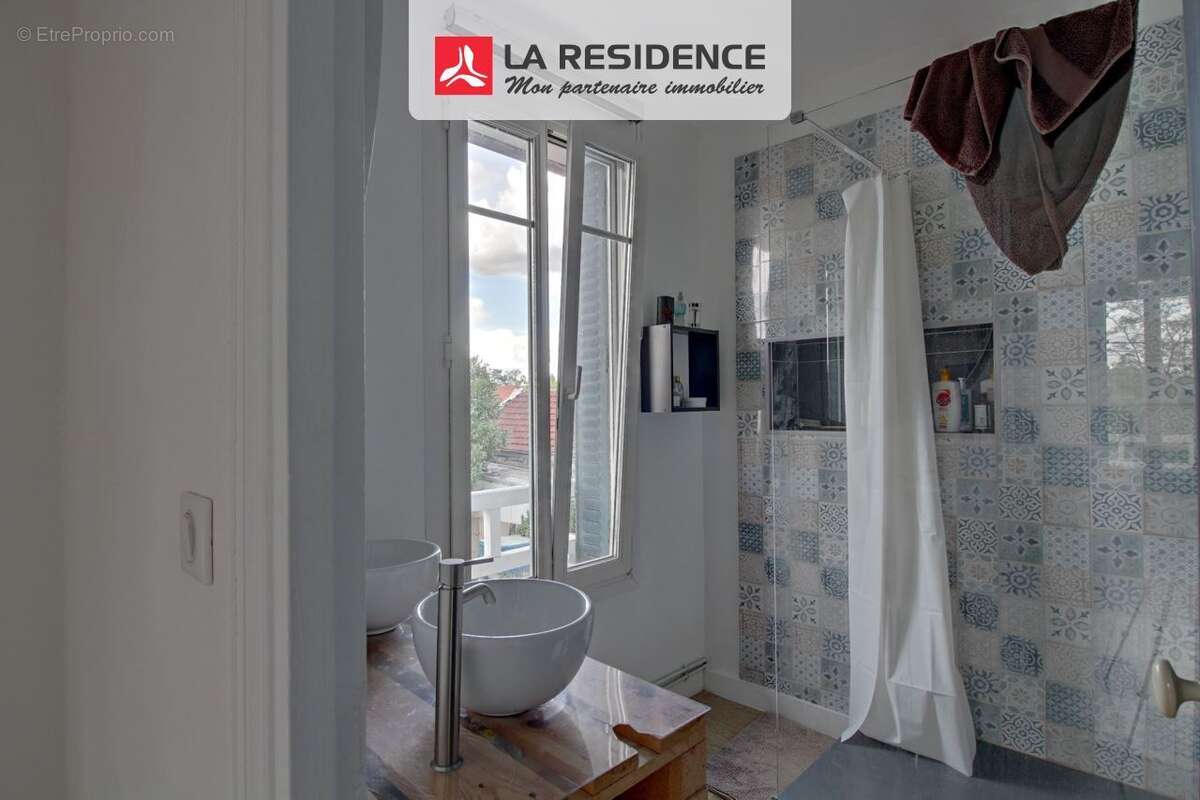 Maison à LES MUREAUX