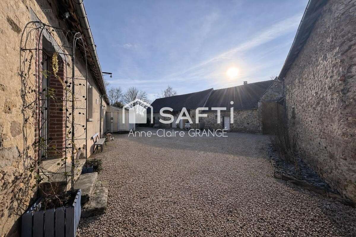 Maison 188 m² à Asse-Le-Boisne  - photo 4