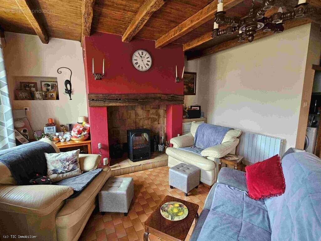 Maison à VILLEFAGNAN