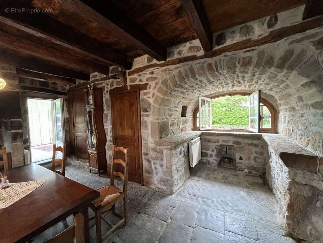 Corps de ferme avec souillière - EXCLUSIVITÉ - photo 3