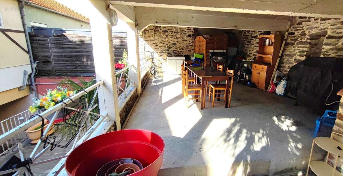 Grand appartement T4 avec extérieur et garage véhicule - photo 16