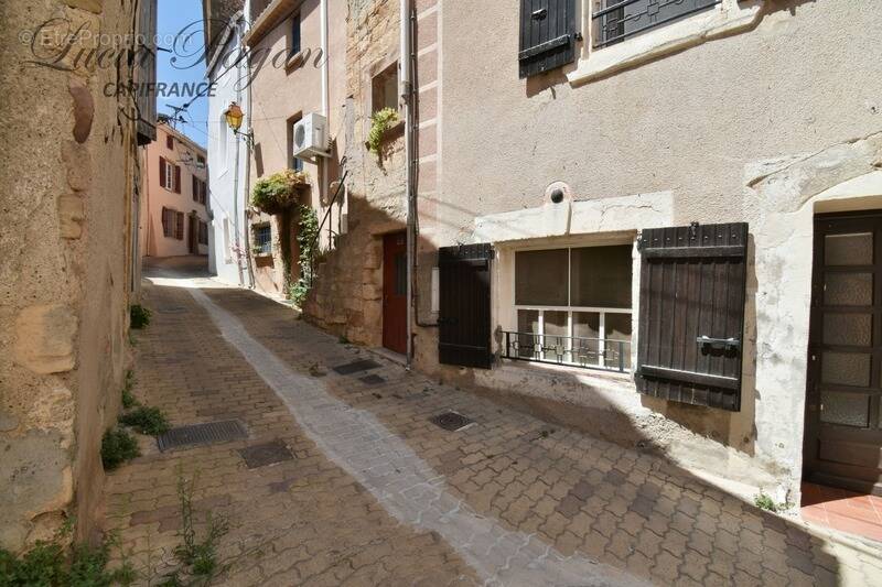 Maison à QUARANTE