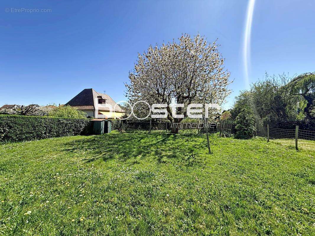 Maison à SAINT-YRIEIX-LA-PERCHE