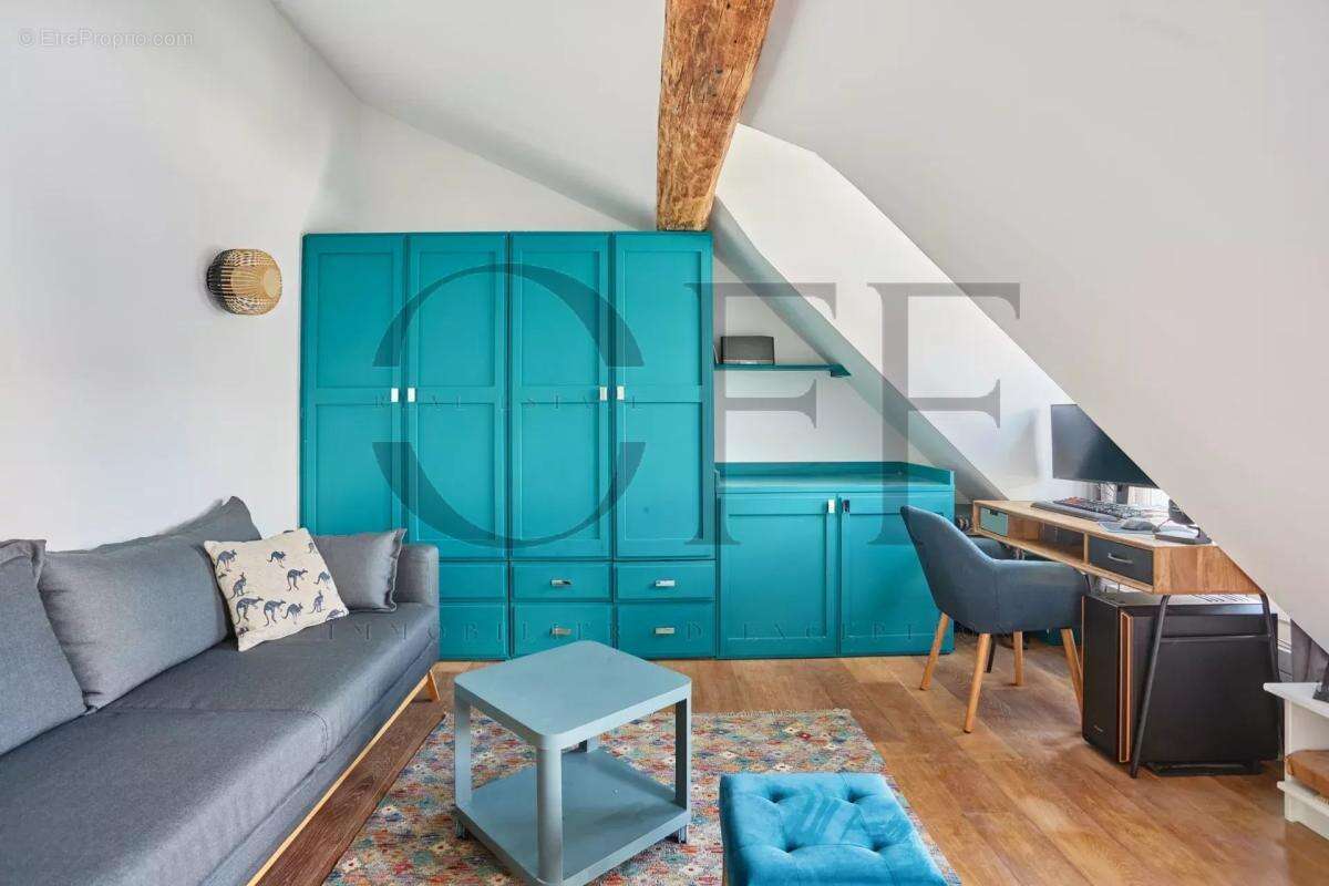 Appartement à PARIS-7E
