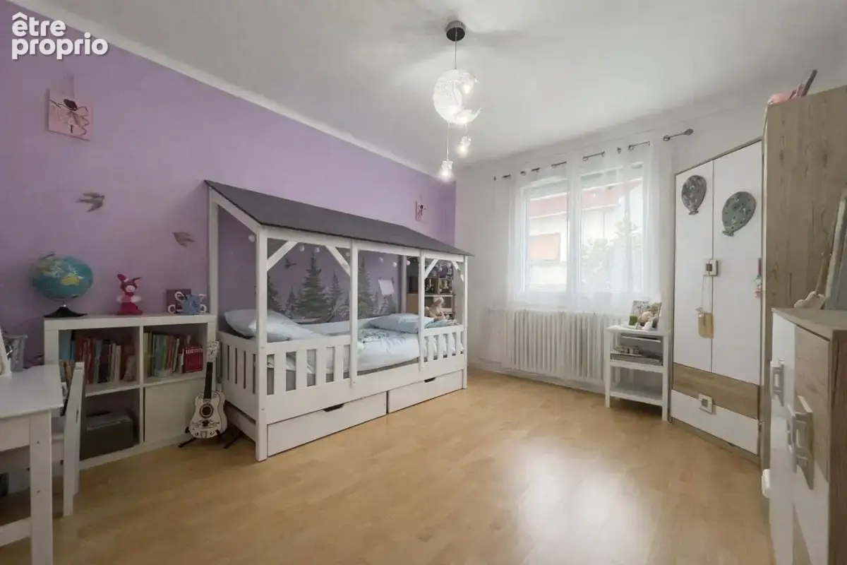 IA Chambre fille