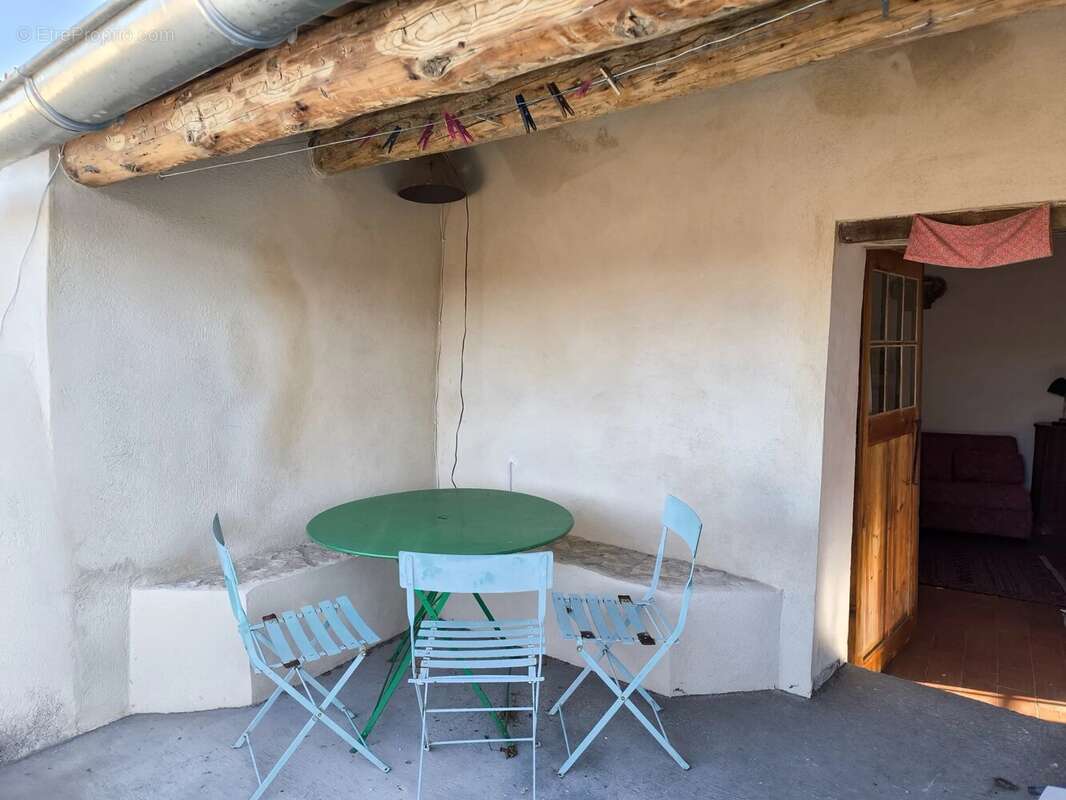 Appartement à VENASQUE