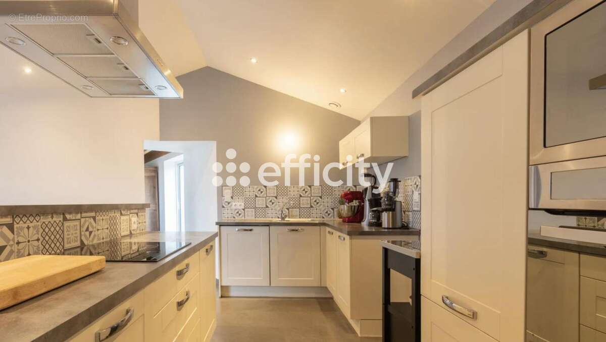 Maison 157 m² à Aigrefeuille-Sur-Maine  - photo 7