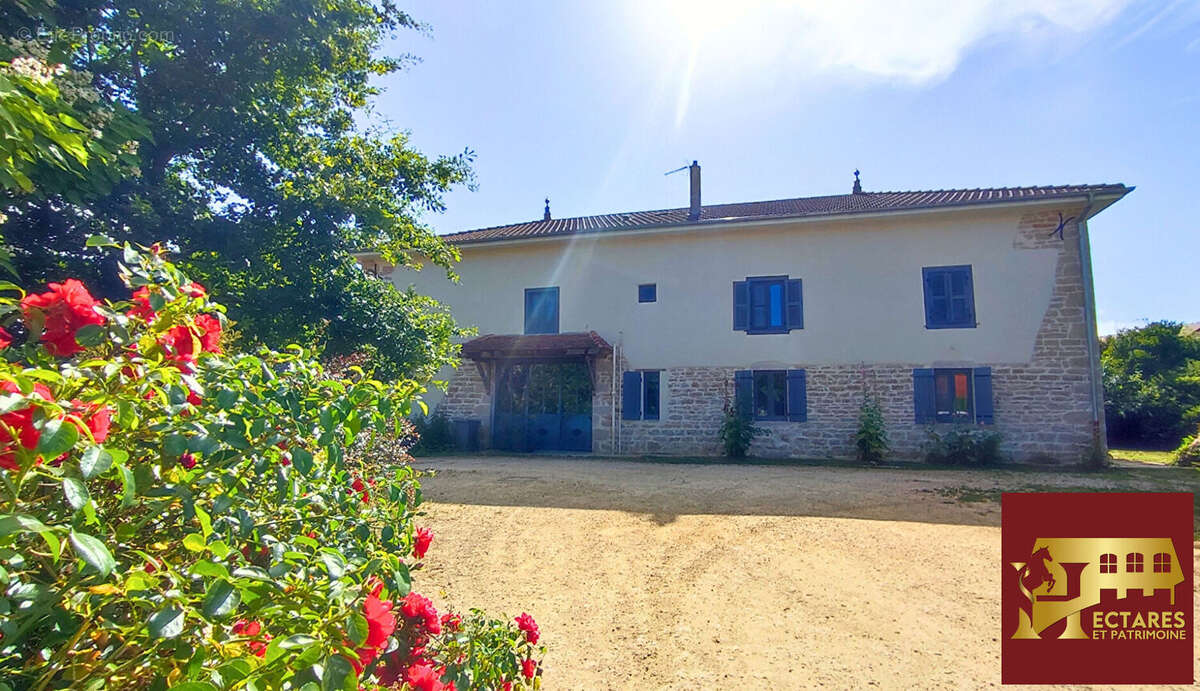 Maison à BEAUPONT