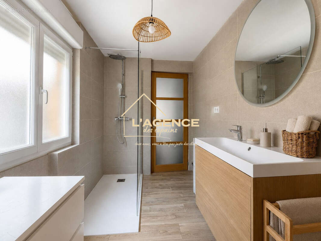 Maison 100 m² à Hazebrouck  - photo 5