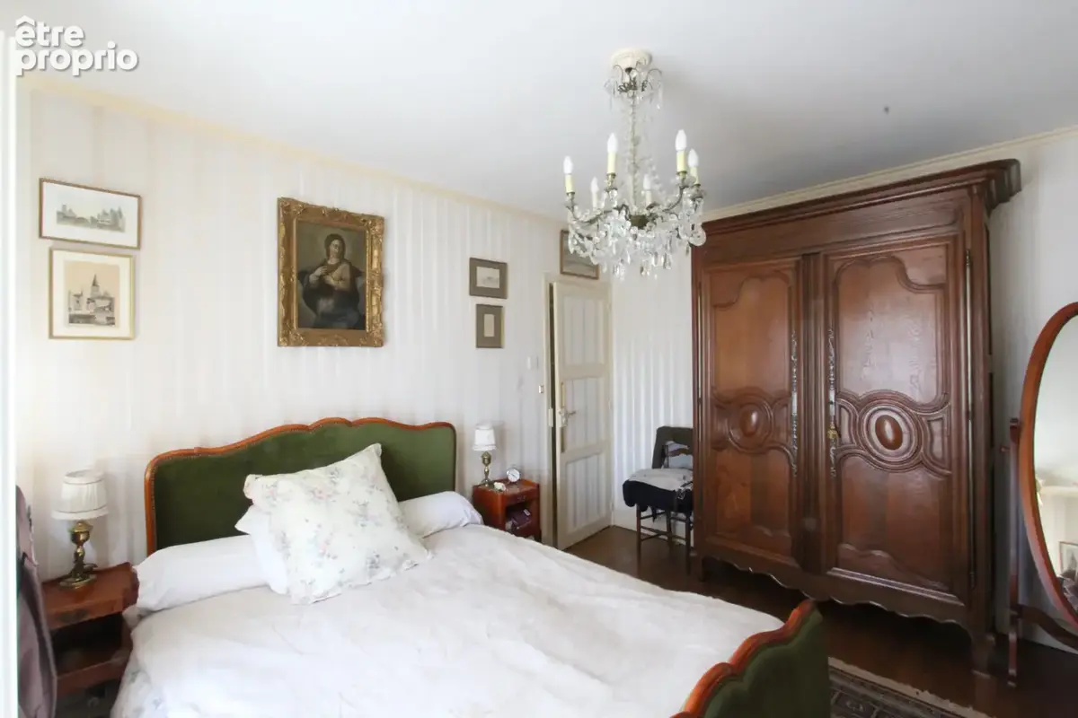 Elégante Maison T7 de 200m2 au coeur de La Charité-sur-Loire - photo 8