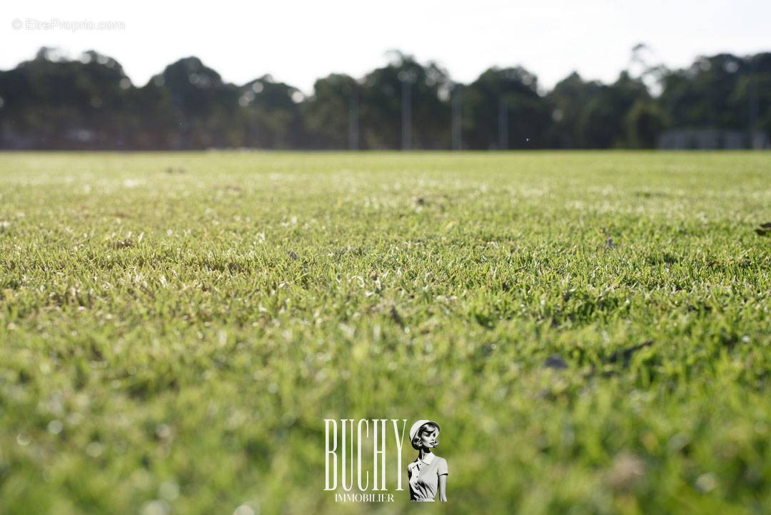 Terrain à SAINT-MATHURIN