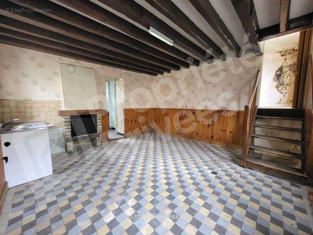Maison à ANGERVILLIERS