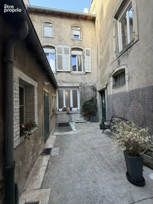 Appartement de 205 m2 habitables en plein centre ville - photo 7