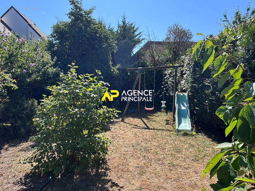 Maison à SARTROUVILLE