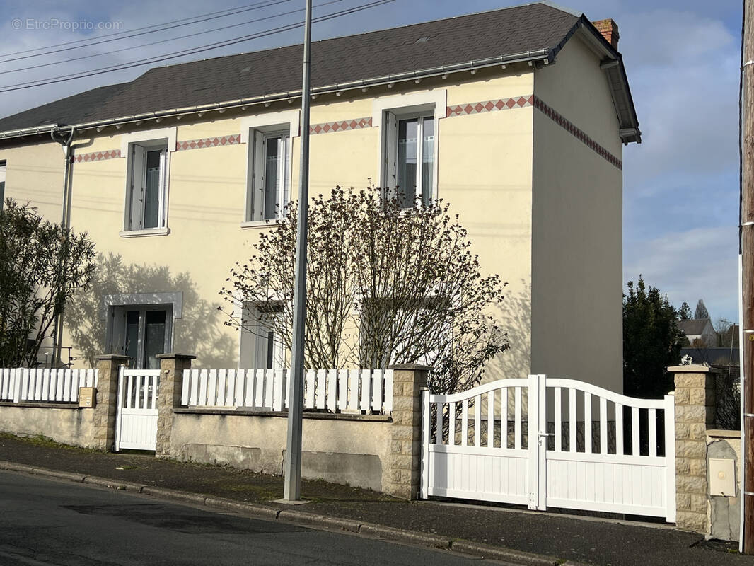 Maison à LOCHES