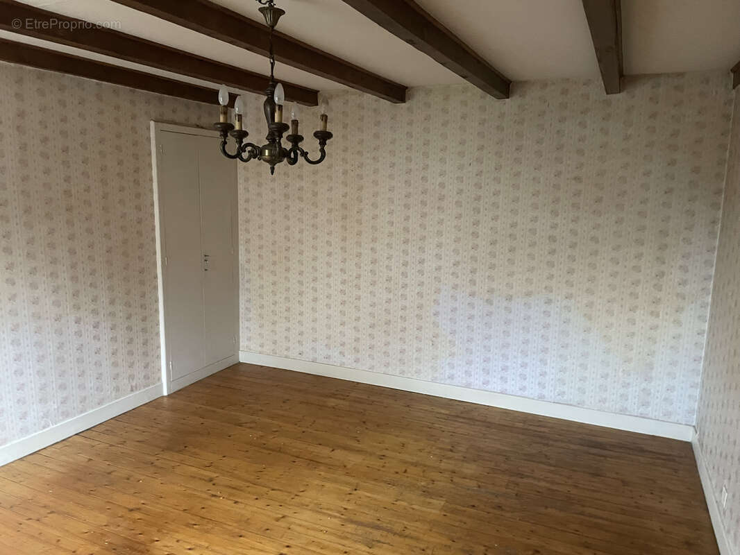 Maison à FROIDETERRE