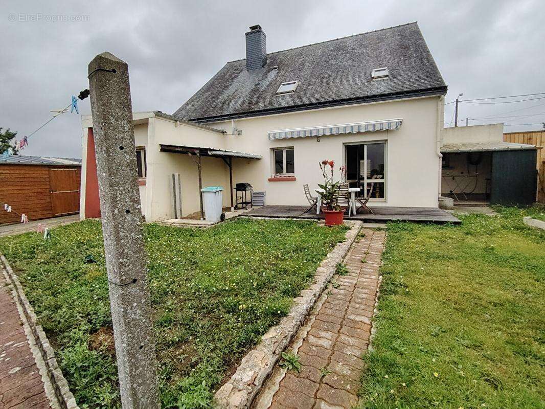 Maison à PLENEE-JUGON