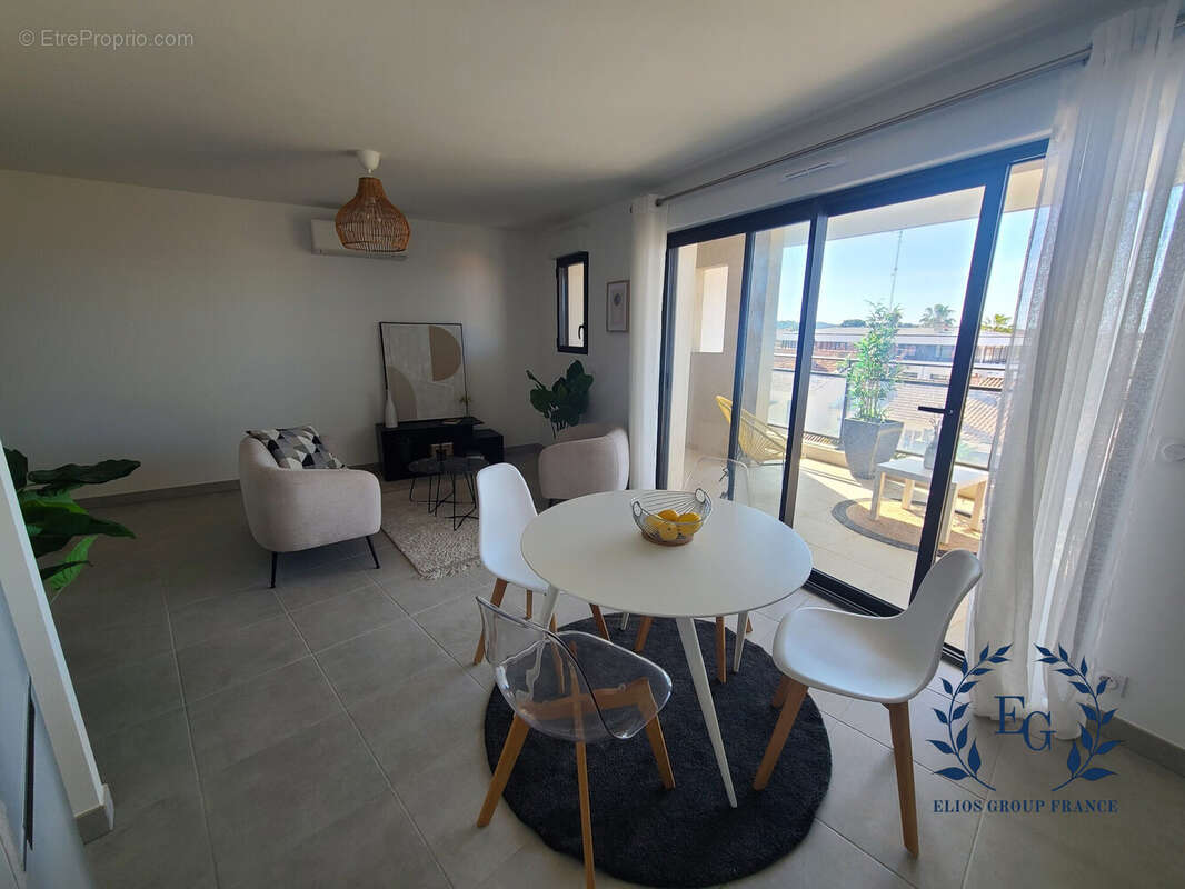 Appartement à LA LONDE-LES-MAURES