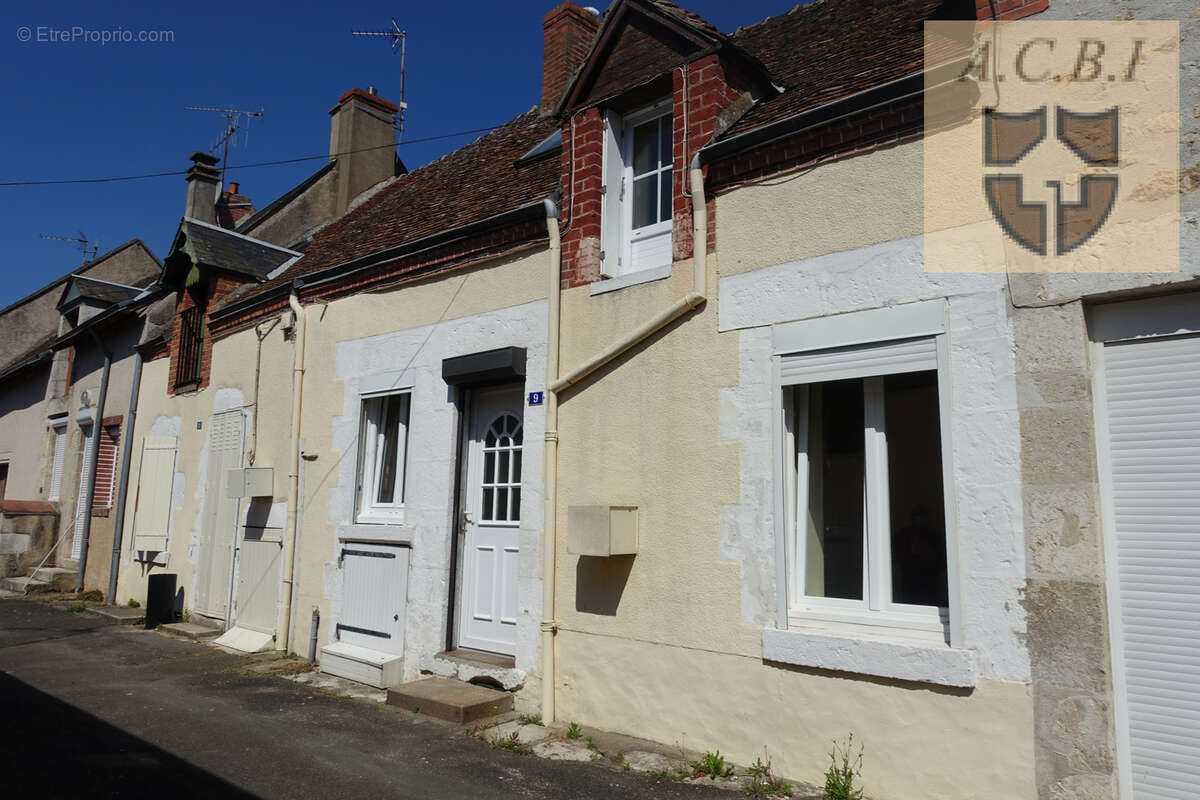 Maison hyper  centre oucques  coeur de ville - photo 2