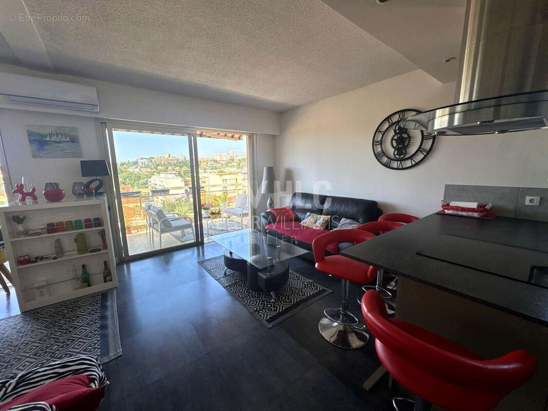 Appartement 51 m² à Antibes  - photo 2