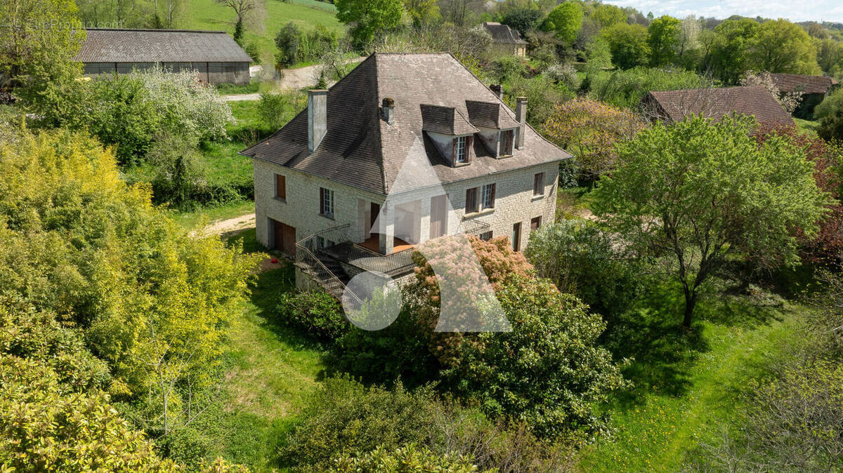 Maison à LACAPELLE-MARIVAL