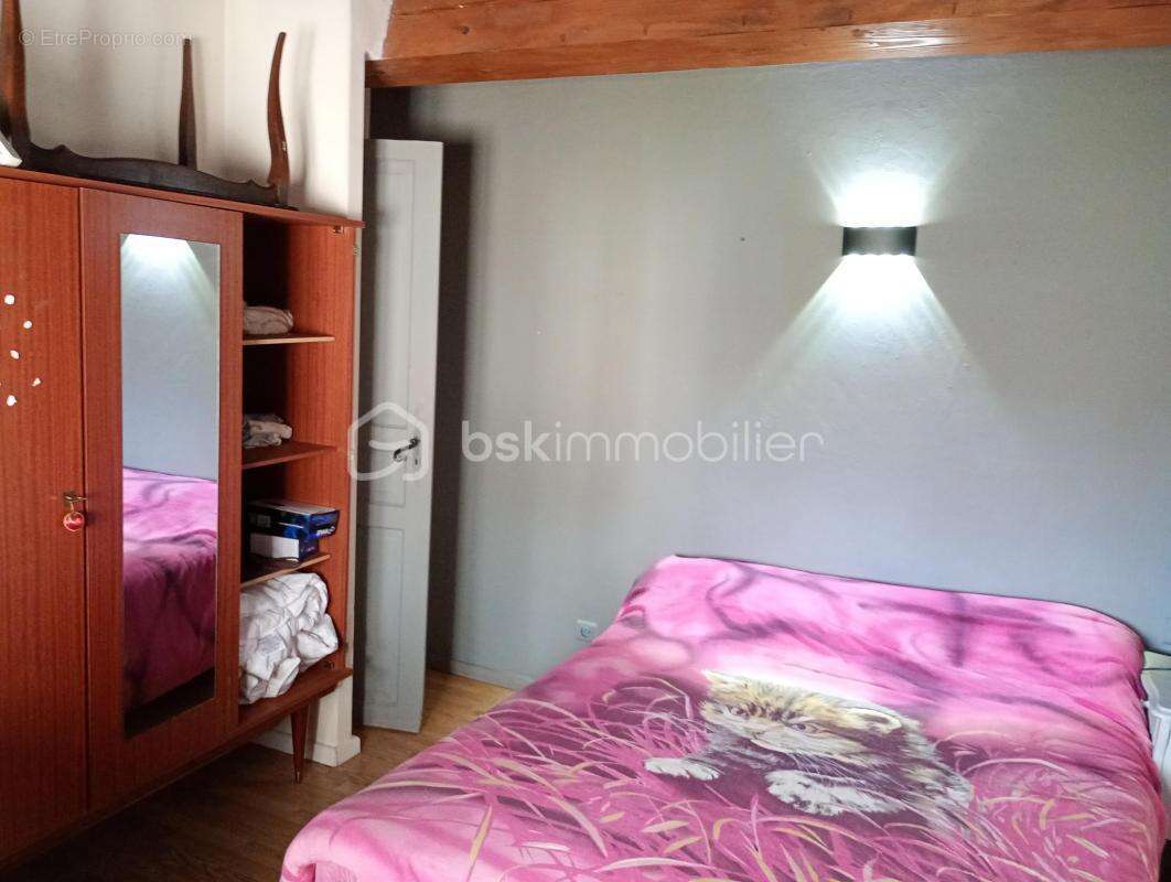 Maison à SAINT-TRINIT