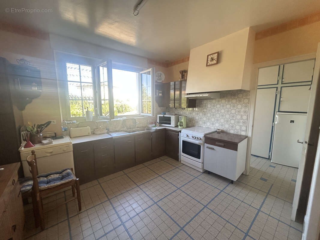 Maison familiale - sous-sol semi eneterre - 3 chambres - photo 6