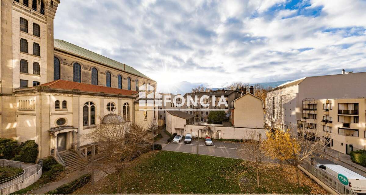 Appartement à GRENOBLE