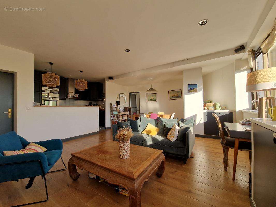 Appartement à ASNIERES-SUR-SEINE