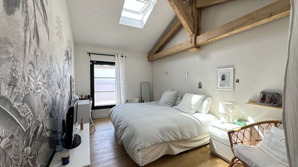 Maison à SAINT-MARTIN-DE-SEIGNANX