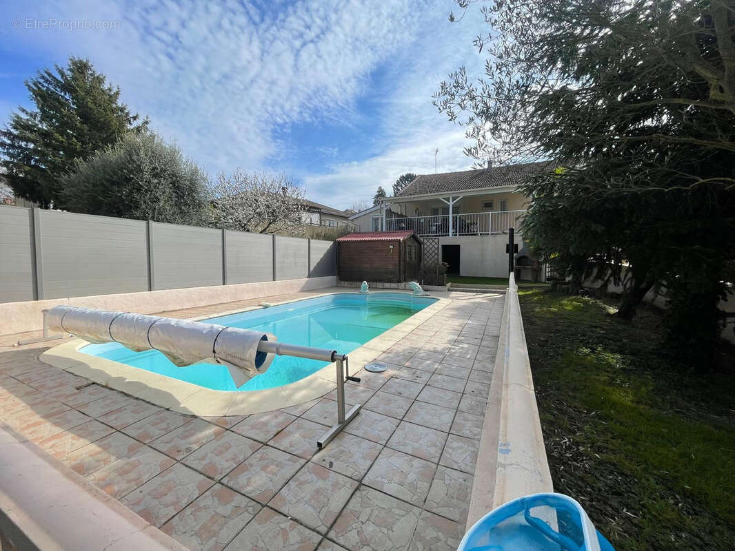 Maison à ROUSSILLON