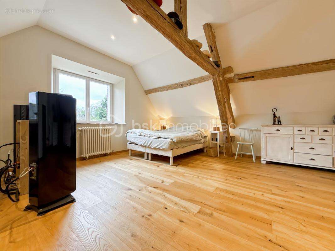 Maison à PLESSIS-SAINT-JEAN