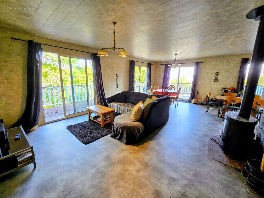 Maison à CHADRAC