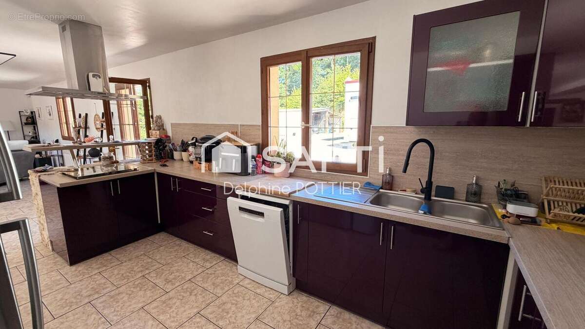 Maison 138 m² à Crepy-En-Valois  - photo 7