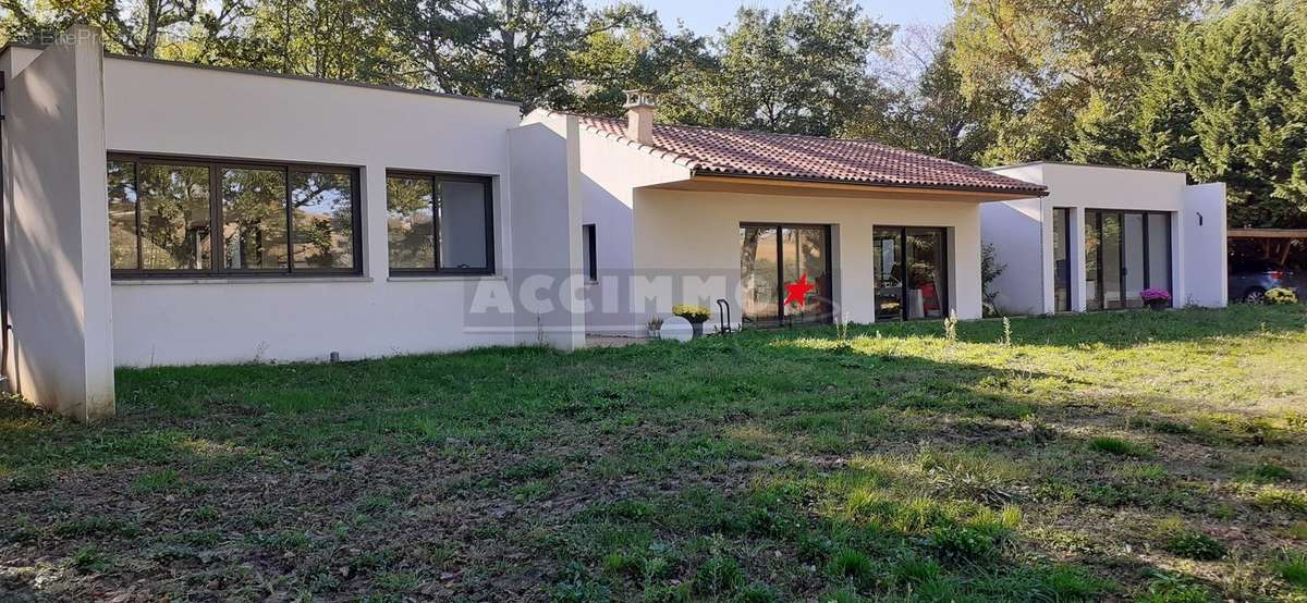 Maison à DREMIL-LAFAGE