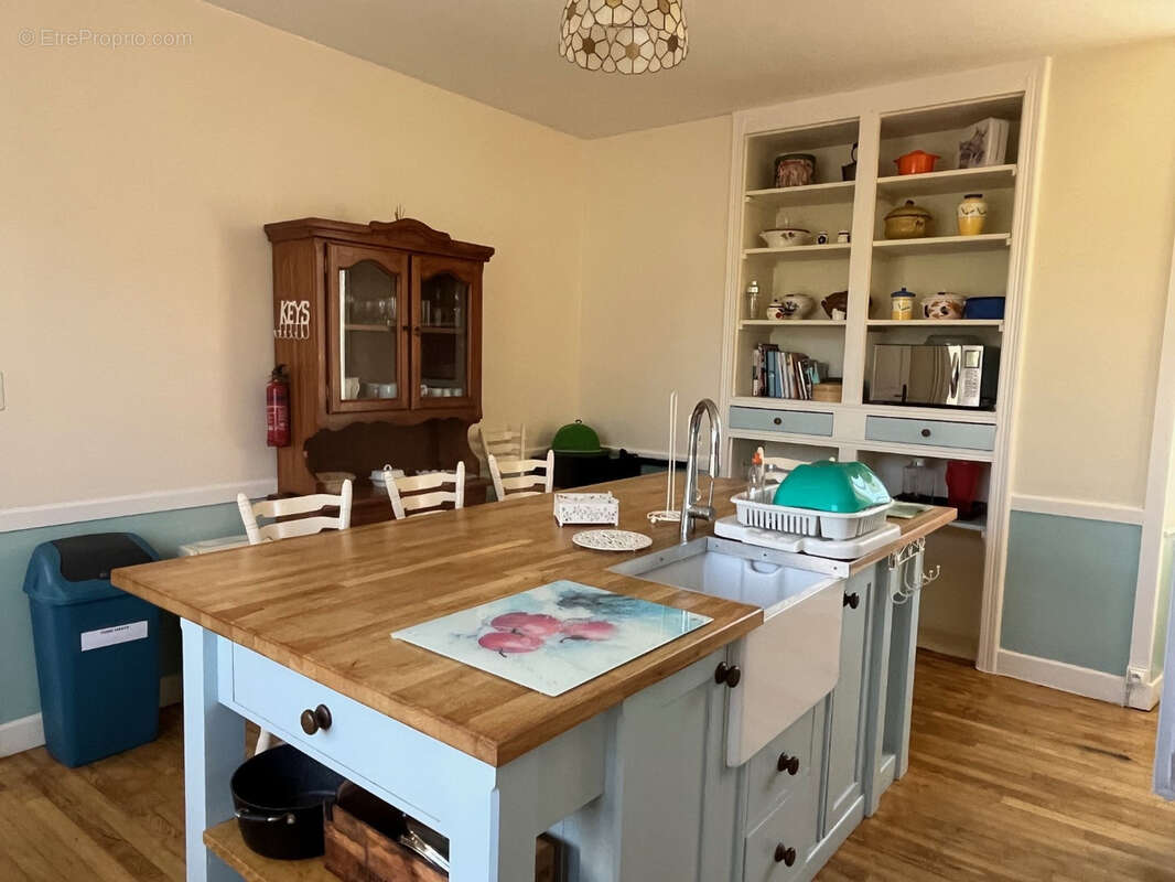 Maison à COUSSAC-BONNEVAL