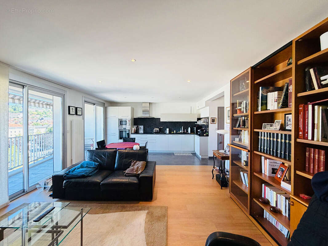 Aurillac secteur Gravier Appartement T3 77 m² avec garage - photo 4